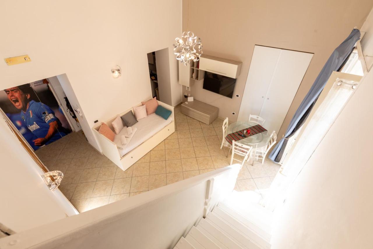 Apartment With Sea View With 2 Lifts Above Montesanto! 那不勒斯 外观 照片